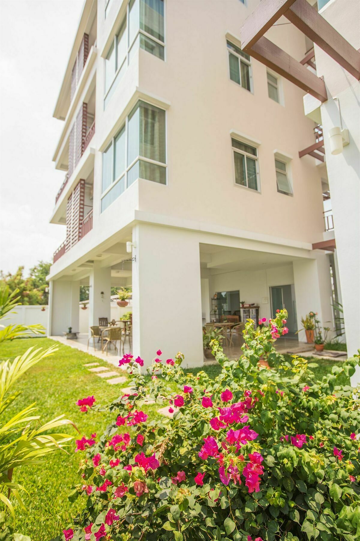 The Meet Green Apartment Bangkok Eksteriør bilde